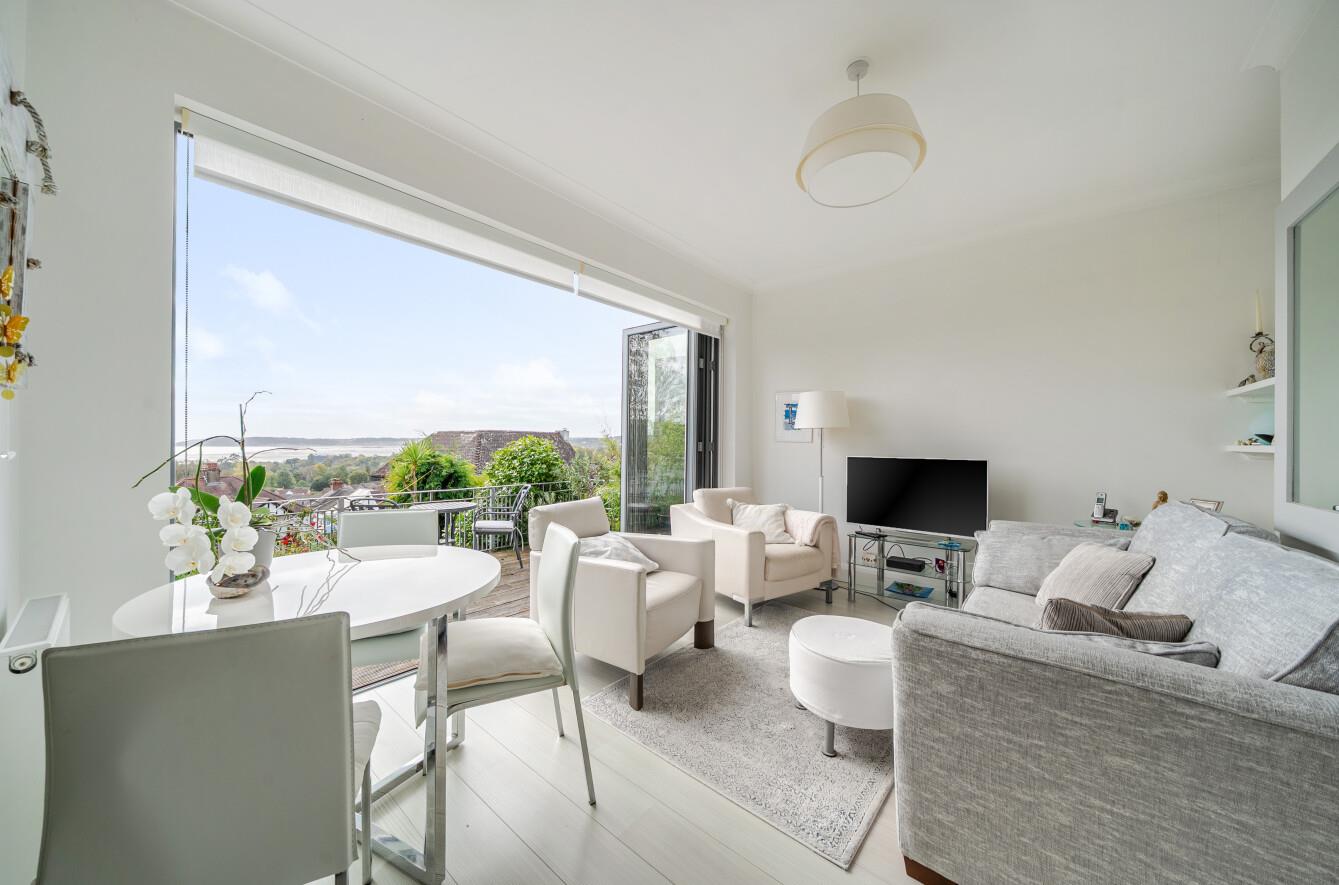 Hazel Road, Uplands, Swansea, SA2 0LU